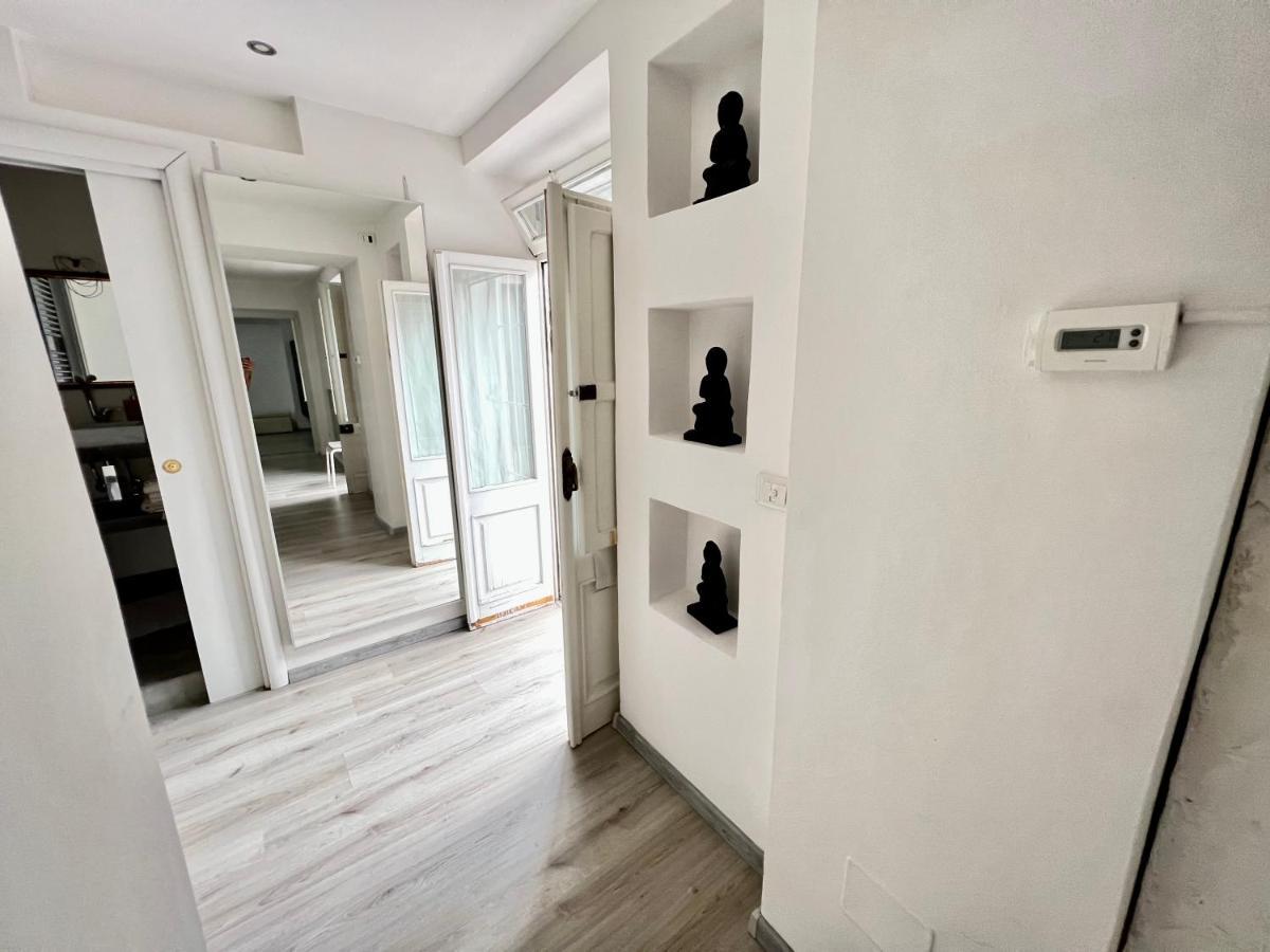 Abstract House Design Home In Center Of Turyn Zewnętrze zdjęcie